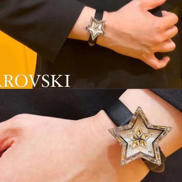 ⭐SWAROVSKI⭐Symbolica Star ウォッチ スイス製　レザー⭐ ⭐SWAROVSKI⭐Symbolica Star ウォッチ スイス製 レザー