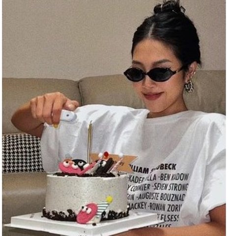 Miu Miu书呆子墨镜 SMU04Z