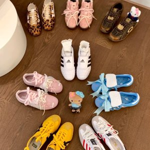 Adidas橙绿Gazelle$85