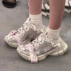 还能降⚠️Balenciaga Track老爹鞋$806拿下💥