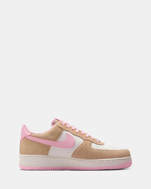 Air Force 1 '07 LV8 运动鞋