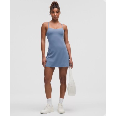 Align™ Cami 连衣裙