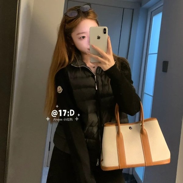 拼皮羽绒服