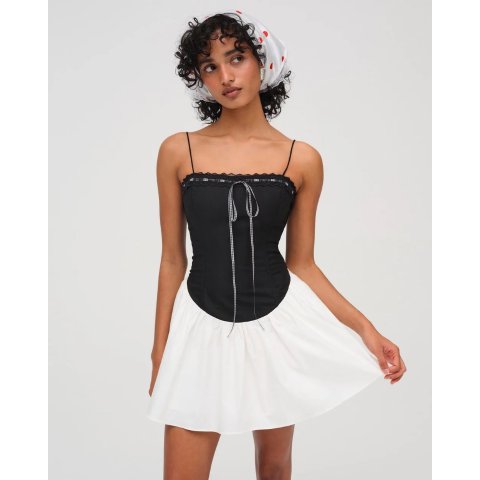 蕾丝绑带吊带裙