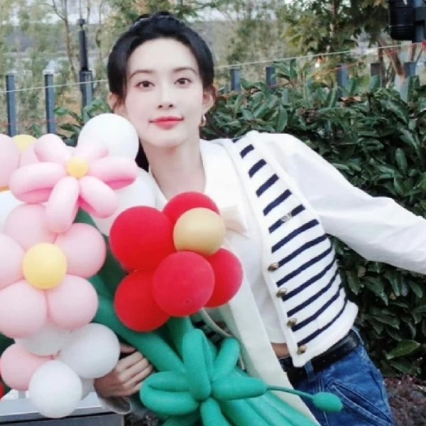  女士针织马甲 条纹款