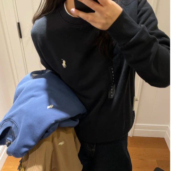 Polo 黑色毛衣@重生之我在泡菜国打工