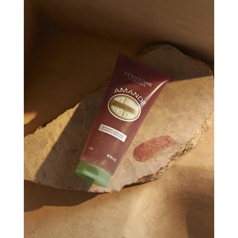 L Occitane杏仁沐浴磨砂膏