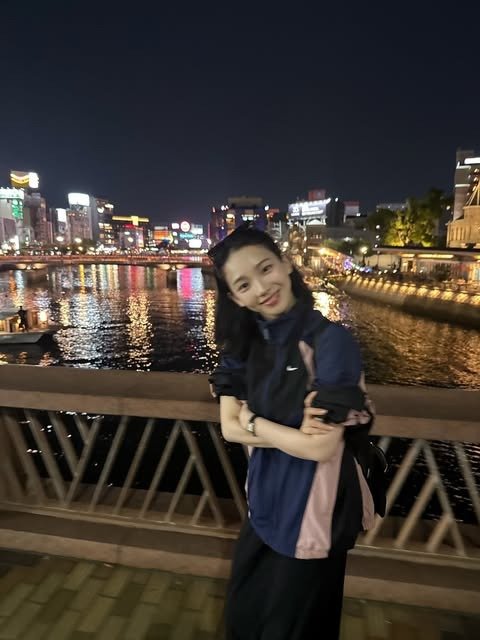 Sportswear 女士宽松夹克