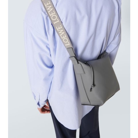 Cubi 小号皮革斜挎包