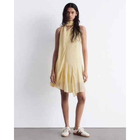 围脖飘带连衣裙