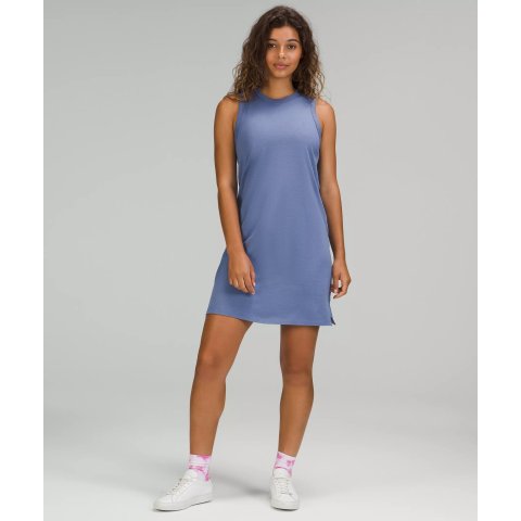 Classic-Fit 连衣裙