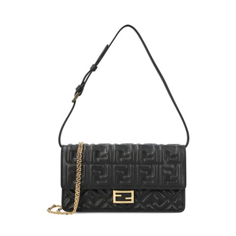 Fendi Baguette 压花钱包链条包