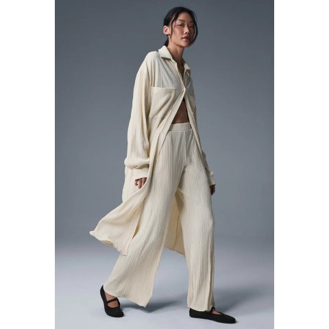 alo yogaMicro Plisse 长款衬衫外套