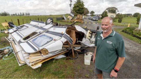 1.7万次雷击+龙卷风后，北岛周末终于要“放晴”了！