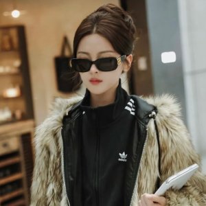 SSENSE 大牌墨镜专场 | Miu Miu爆款墨镜$464