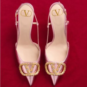 优雅芭蕾鞋$738 铆钉鞋$942