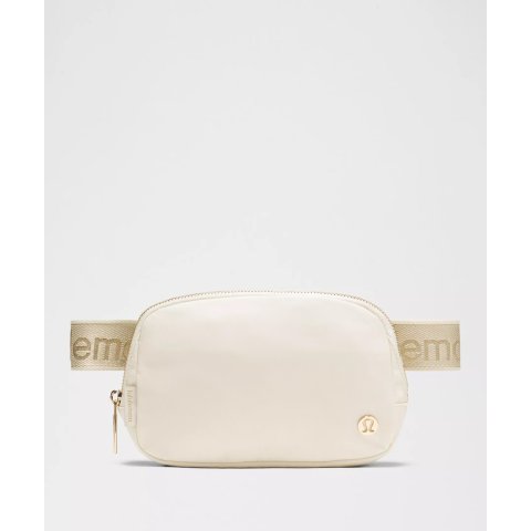 lululemon腰包 1L 浅象牙/金色