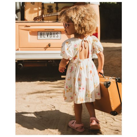 GROW WILD 泡泡袖连衣裙