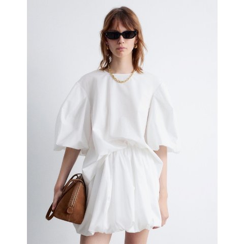 Voluminous 泡泡袖上衣