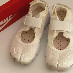 Lisa同款复古球鞋$84