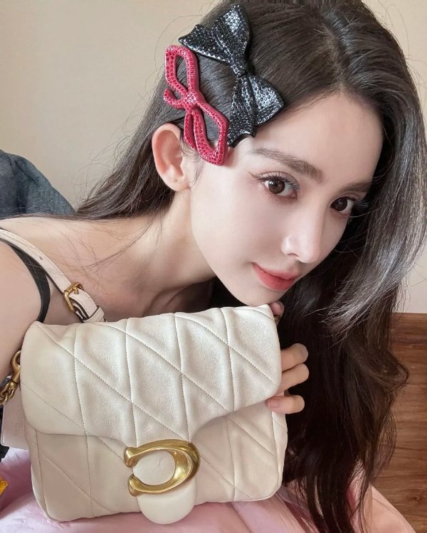 Times Square Tabby 菱格小方包