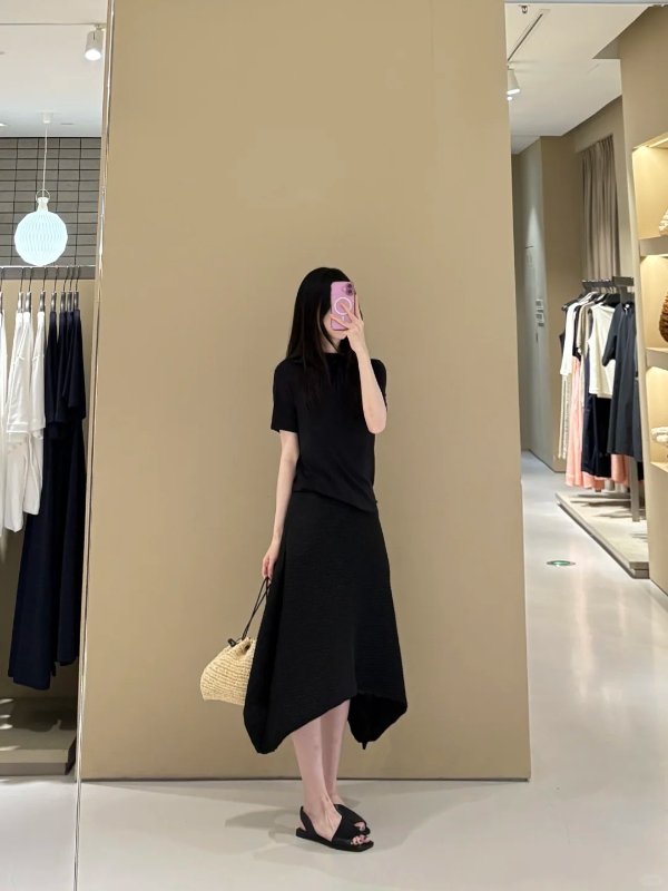 不规则百褶半身裙