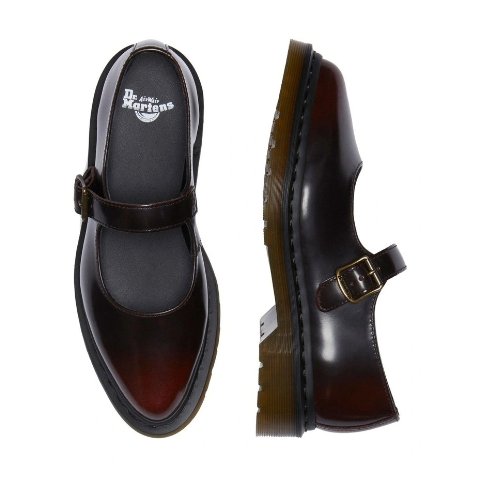 樱桃红玛丽珍鞋