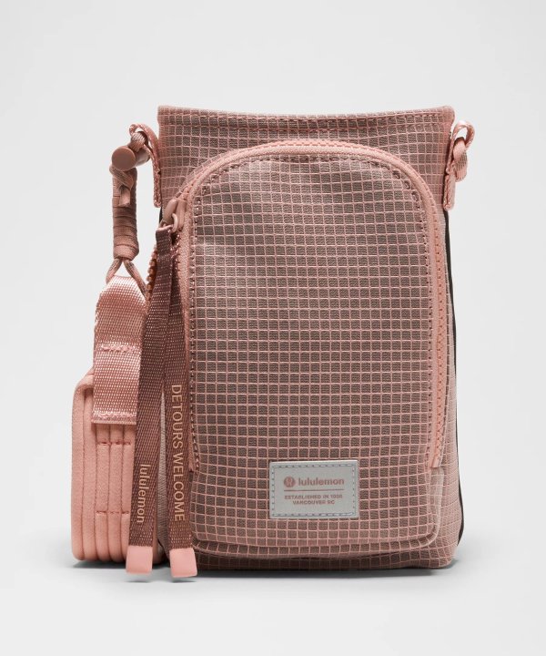 Crossbody 水瓶包 带前袋