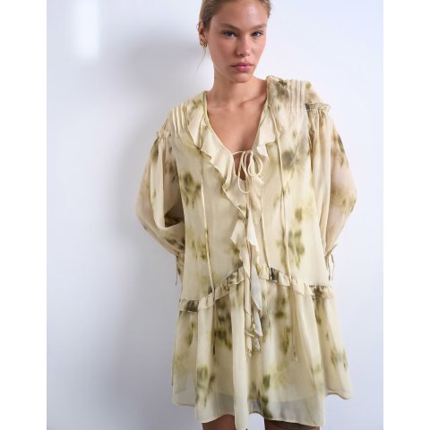  荷叶边迷你裙 绿色花卉