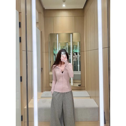 Define Nulu 瓷韵粉