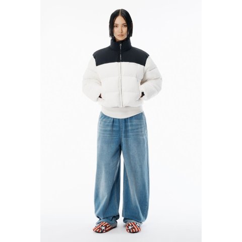 Matte 尼龙羽绒服