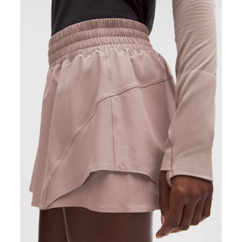 Shake It Out 高腰跑步短裤 2.5英寸