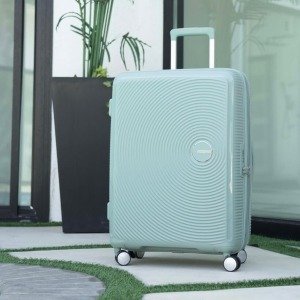 新秀丽经典黑色贝壳箱$449