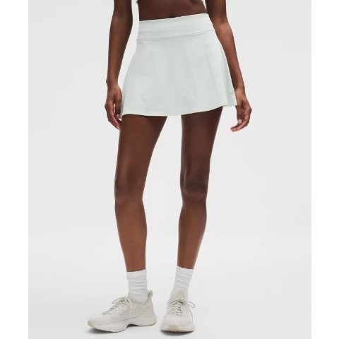 lululemonLightweight 高腰网球裙 标志刺绣