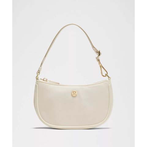 City Essentials 新年款单肩包 1L