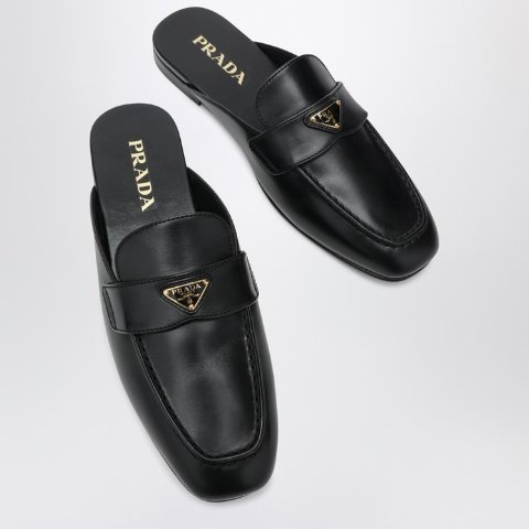 黑色皮革穆勒鞋