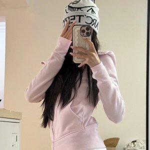 象牙白/金拉链$169