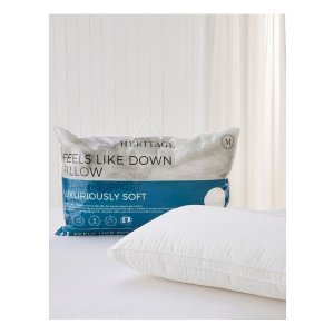 白色羽绒感枕头