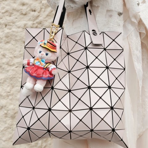 Lucent 单色手提包 米色