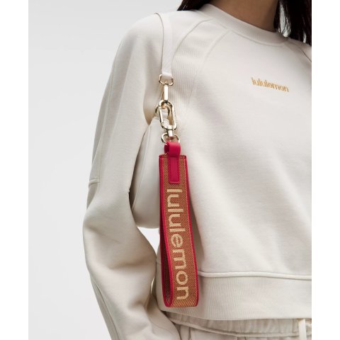 新年款 Never Lost 金属钥匙链