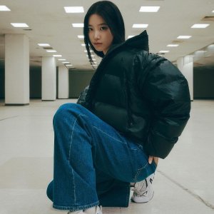 CK 搞定秋冬LOOK 封面款面包服$78 林一同款卫衣$66