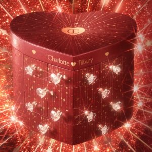 Charlotte Tilbury🎄2024年圣诞倒数日历「爱的宝箱」官宣~