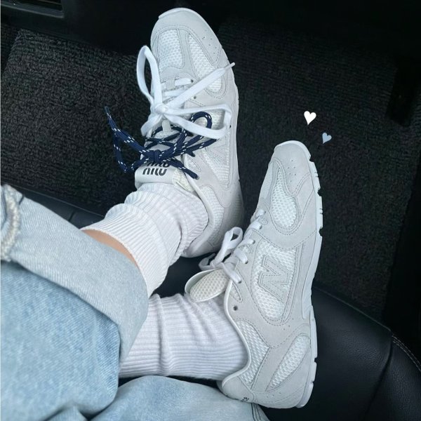 MiuMiu✖️New Balance 惊现一双白色🚨仅39码 先到先得