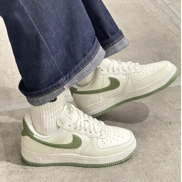 Nike Air Force 1 '07 女款