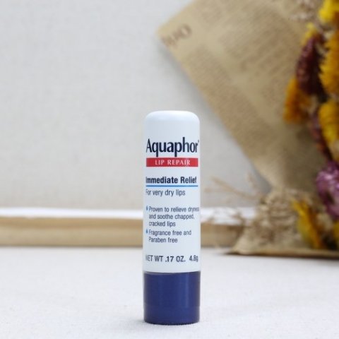 Eucerin Aquaphor深层修复润唇膏4.8g 