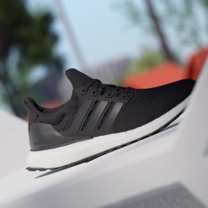 骨折捡漏❗️adidas Ultraboost 1.0 跑鞋 运动健身跑步 你就买就行