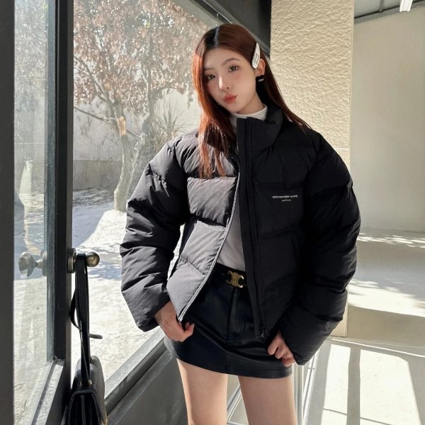 黑色 Cropped Hooded 羽绒夹克