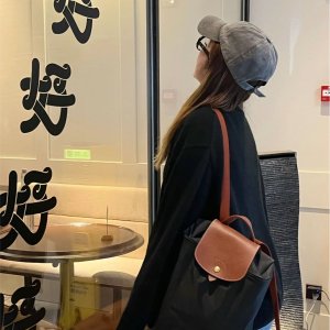 Longchamp 年度大促 龙骧人手一只！雾蓝化妆包$78 可爱鼠了