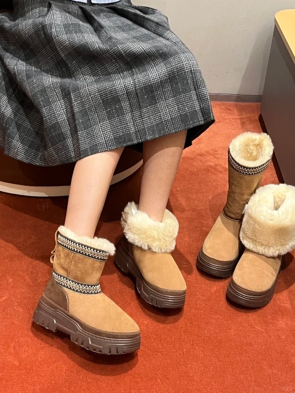 UGG TrailGazer 探险靴