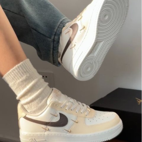 低至3折 厚底af1补货SSENSE Nike潮鞋捡漏专场 Airforce1 $75收、Dunk史低 $78